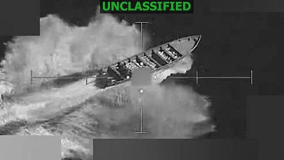 EE.UU. intensifica sus ataques en el Caribe, mientras Trump afirma que podría mediar con Maduro