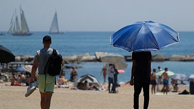 Onada de calor a Catalunya amb avisos de l’AEMET Onada de calor a Catalunya amb avisos de l’AEMET