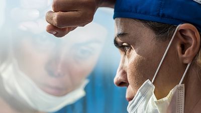 Más estrés, angustia y temor: así es la nueva realidad de los enfermeros en pandemia