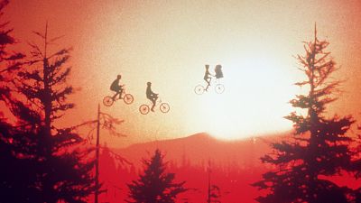 E.T., el extraterrestre que hizo llorar a toda una generación