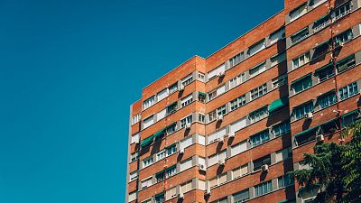 El euríbor mantiene su senda de caídas y cierra marzo en el 2,398%