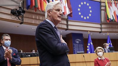 La Eurocámara ratifica el acuerdo que regula las relaciones entre la UE y el Reino Unido tras el 'Brexit'