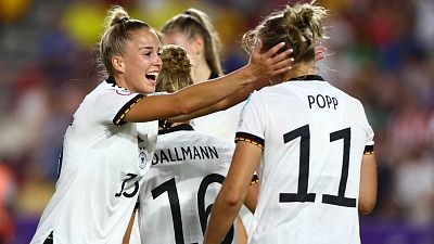 Alemania demuestra su favoritismo con una goleada ante Dinamarca
