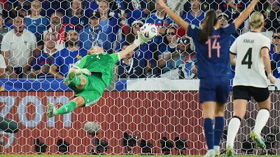 Eurocopa femenina: paradón de Alemania a Francia (Berger) | Ver | Ver Eurocopa femenina: paradón de Alemania a Francia (Berger) | Ver | Ver