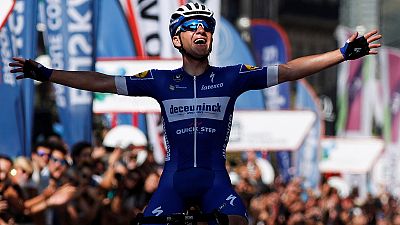 Evenepoel, de 19 años, da la sorpresa en San Sebastián