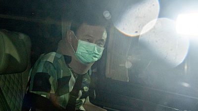El ex primer ministro tailandés Thaksin Shinawatra es puesto en libertad condicional por su estado de salud