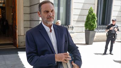 La exmujer de Ábalos denuncia el robo de enseres personales en su apartamento