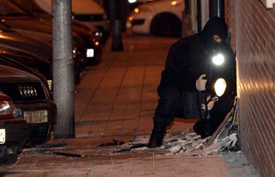 Explota un artefacto en la sede social del PNV en Barakaldo causando daños materiales