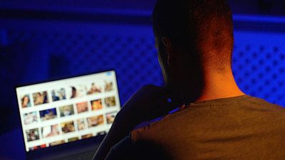 El 92% de los consumidores de imágenes de explotación sexual infantil son hombres. El 92% de los consumidores de imágenes de explotación sexual infantil son hombres.