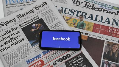 Facebook bloquea la publicación de noticias de medios en Australia