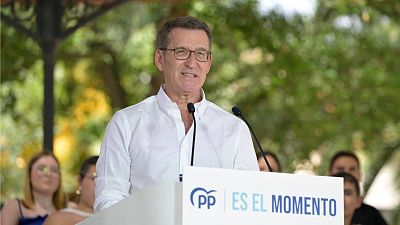 Feijóo carga contra Sánchez por tener "800 asesores" y "encerrarse" antes del debate "para nada"