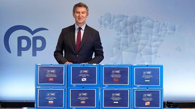 Feijóo presenta 94.501 avales, casi un 72% más que en 2022: "El PP es la única alternativa que tiene España"