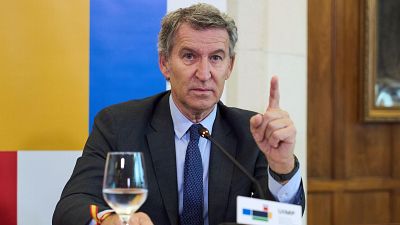 Feijóo critica la regularización de migrantes: "No hay país que resista desde el punto de vista social, bienestar y cultural"