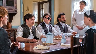 La Promesa - Feliciano sufre el vacío de sus compañeros La Promesa - Feliciano sufre el vacío de sus compañeros