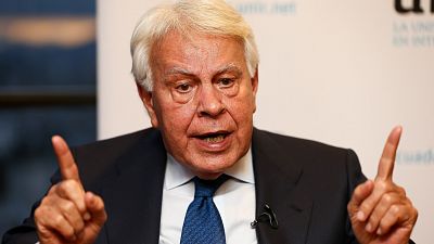Felipe González pide no borrar el "legado histórico" de Juan Carlos I y "respeto a la presunción de inocencia"