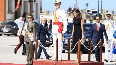 Felipe VI y la princesa Leonor entregan los despachos oficiales en la Escuela Naval de Marín