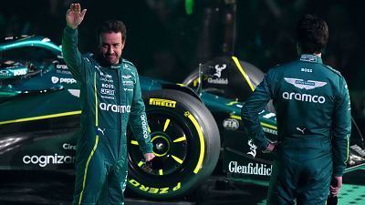 Fernando Alonso ve su Aston Martin "increíble" en la gala de presentación del Mundial de F1