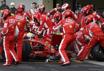 La FIA aprieta el cinturón al Mundial