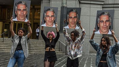 El Fiscal general de EE.UU. reconoce "serias irregularidades" en la muerte de Epstein en la cárcel