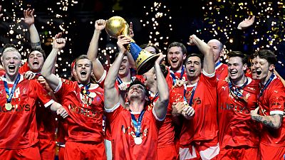 Dinamarca doblega a una orgullosa Francia para lograr su triple corona en el Mundial de balonmano