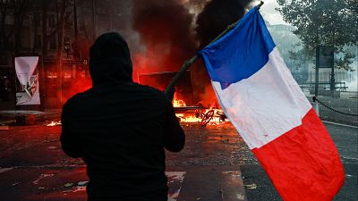 De las aulas al coste de la vida: las claves de las protestas que sacuden las calles en Francia