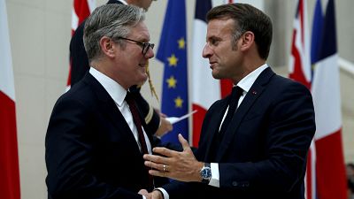 Francia y Reino Unido acuerdan elaborar un plan para combatir la migración irregular por el canal de la Mancha