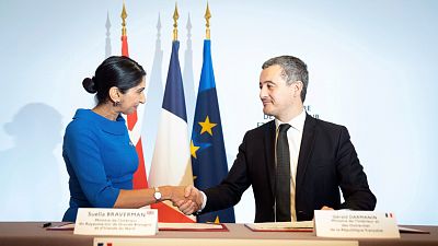 Francia y Reino Unido firman un nuevo acuerdo para frenar la inmigración irregular
