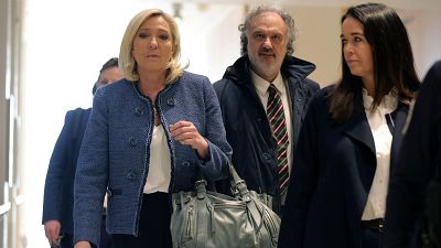 Marine Le Pen, condenada a prisión por malversación e inhabilitada durante cinco años para cargo público