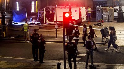 Al menos 13 muertos y un centenar de heridos en un atentado en las Ramblas de Barcelona reivindicado por el EI