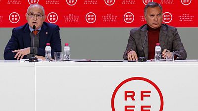 La RFEF y los árbitros españoles defienden la integridad del colectivo ante "intereses egoístas de unos pocos"