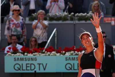 Garbiñe Muguruza debuta con triunfo ante Shuai Peng