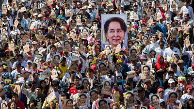 El Gobierno militar birmano traslada de prisión a arresto domiciliario a la premio nobel Aung San Suu Kyi