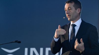 El Gobierno pide frenar la fusión de Indra y Escribano por conflicto de intereses