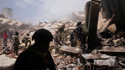 Venezuela eleva el balance de víctimas de los terremotos a 920 muertos y más de 3.300 heridos