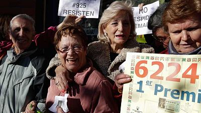El Gordo de la Lotería alegra las Navidades a los vecinos de Leganés El Gordo de la Lotería alegra las Navidades a los vecinos de Leganés