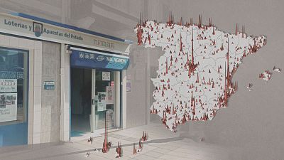 Administración de lotería "Milagros" con cartel "1er PREMIO 42234". Mapa de España con barras rojas mostrando distribución geográfica de premios. Administración de lotería "Milagros" con cartel "1er PREMIO 42234". Mapa de España con barras rojas mostrando distribución geográfica de premios.