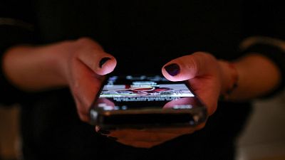 Grecia prohibirá el acceso a las redes sociales a todos los menores de 15 años