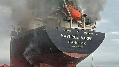 Irán ataca al menos tres barcos en el estrecho de Ormuz y convierte el paso de petróleo en un arma de guerra