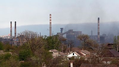 El Ejército ruso entra en la planta de Azovstal y Ucrania pierde el contacto con las tropas atrapadas en la acería