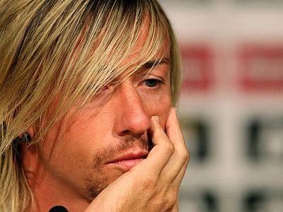 Después de 15 temporadas en el primer equipo y 24 años en total en la disciplina blanca, Guti ha anunciado su marcha del club.
