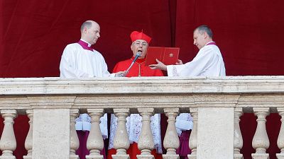'Habemus papam': primera del plural, acusativo singular y una oportunidad para acercarse al latín