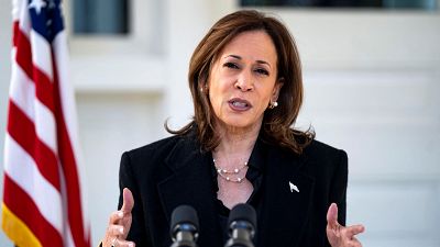 Harris ataca a Trump por haber dicho que quería generales como los de Hitler