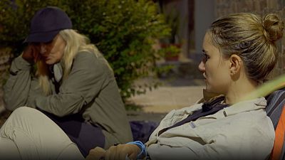 Tensión entre Cristina Cifuentes y Alba Carrillo en 'Hasta el fin del Mundo': "Es muy autoritaria y absorbente"