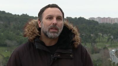 Arbide, autor de 'Con el agua al cuello': "Las devoluciones en caliente en Grecia son herramienta central de la gestión migratoria"