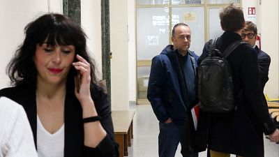 El hijo mayor de Juana Rivas declara en el juicio que su padre le hizo vivir "un infierno" y llegó a temer por su vida