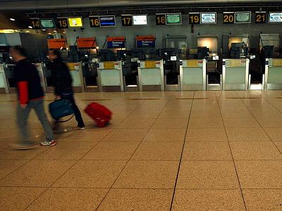 La huelga general paraliza los transportes y la gran industria en Portugal