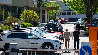 Las plantas de Bridgestone en Basauri y Puente San Miguel se paralizan en contra del ERE de la multinacional
