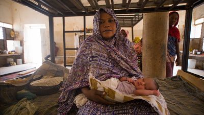 La odisea de Hawa, una embarazada que huyó de Jartum: "Ahora estamos a salvo, pero la guerra puede alcanzarnos"