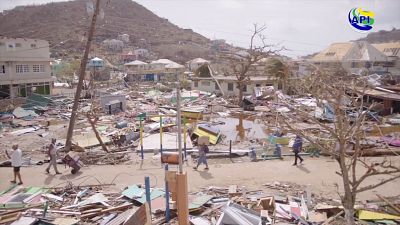 El huracán Beryl deja al menos siete muertos en el Caribe oriental y se dirige a Jamaica