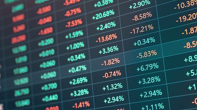 El Ibex 35 cae por la presión del petróleo y la renta fija